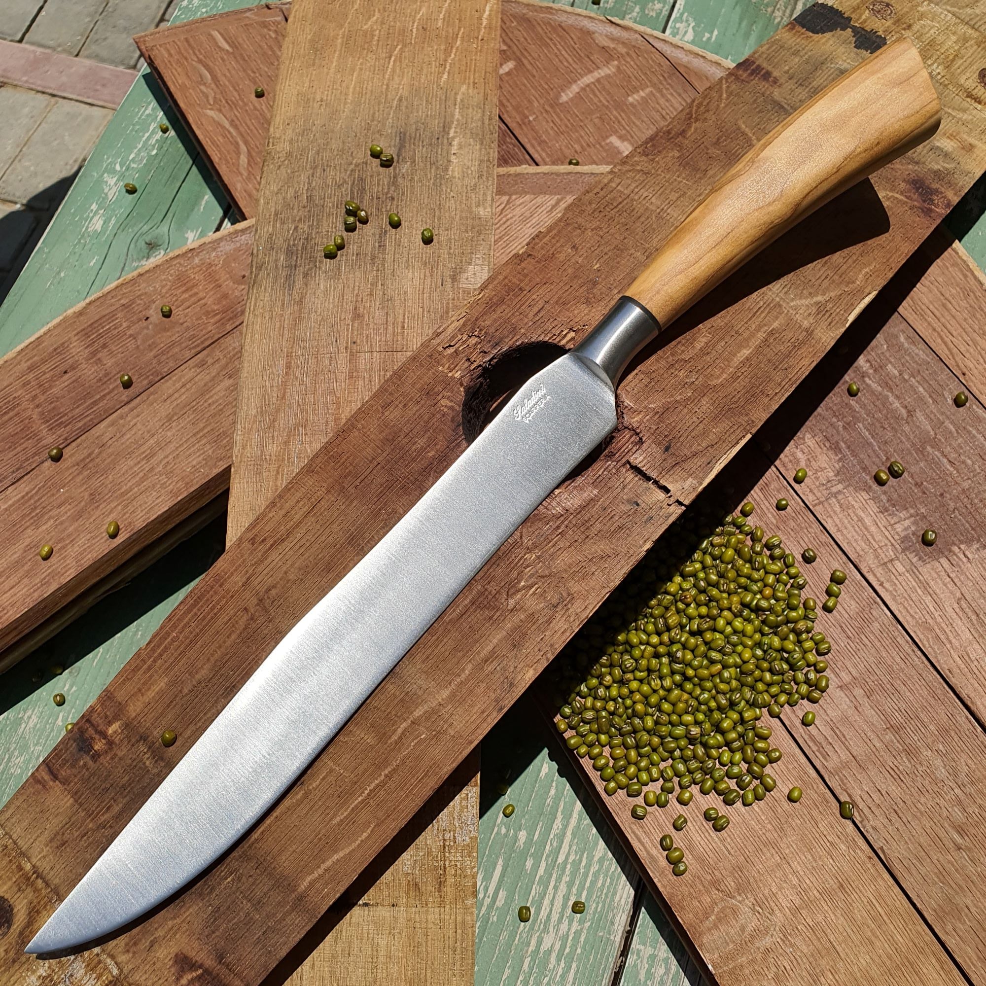 http://www.the-forge.com/cdn/shop/products/CarvingKnife1.jpg?v=1619283816