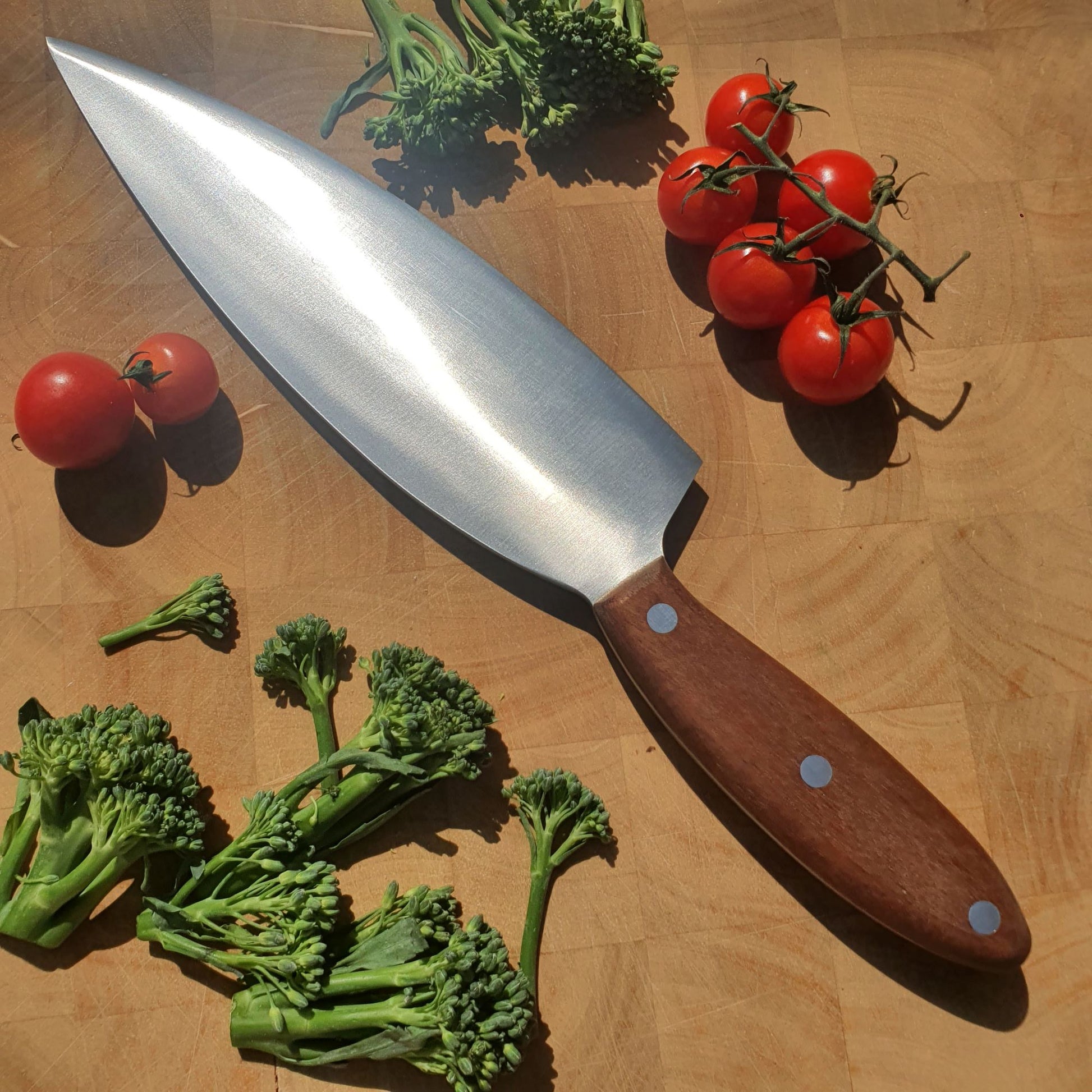 Curved Paring Knife (Mogano) – The Forge Dubai